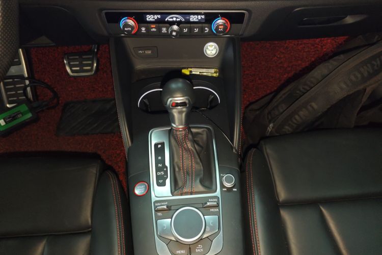 奥迪S3 2019款 S3 2.0T Limousine局部细节18