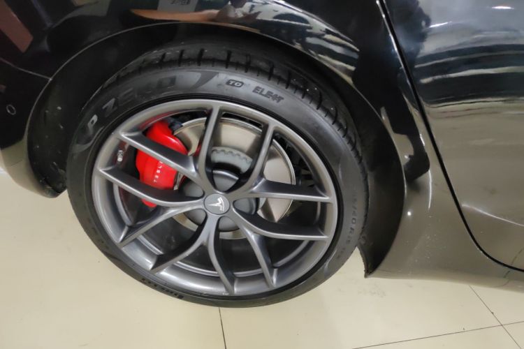 特斯拉 Model 3 2022款 Performance高性能全轮驱动版车身外观56