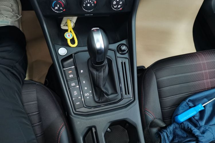 大众 朗逸 2024款 300TSI DSG星空满逸版中控内饰18