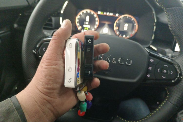 领克06 2023款 Remix 1.5T 劲Halo中控内饰7001