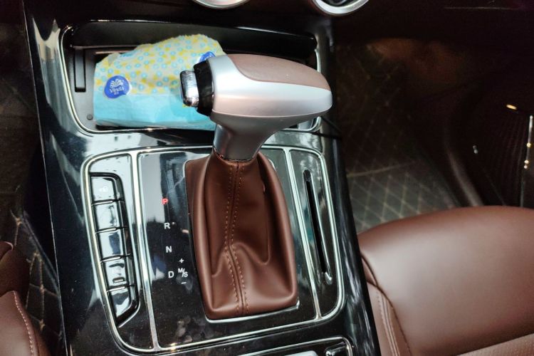 猎豹汽车 Mattu 2018款 1.6T GDI DCT精英型中控内饰18