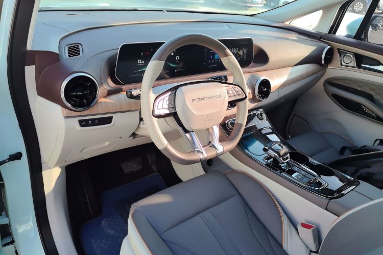 东风风行 风行游艇 2022款 1.5T DCT逐浪版中控内饰12