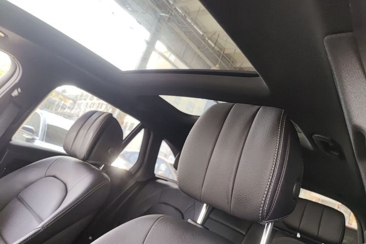 奔驰GLC 2018款 改款 GLC 260 4MATIC 动感型中控内饰22