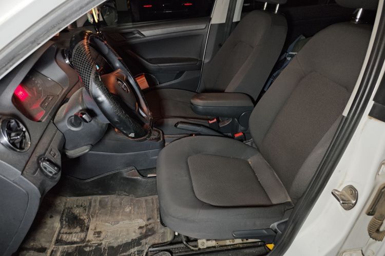 大众 捷达 2019款 梦想版 1.5L 自动时尚型中控内饰19