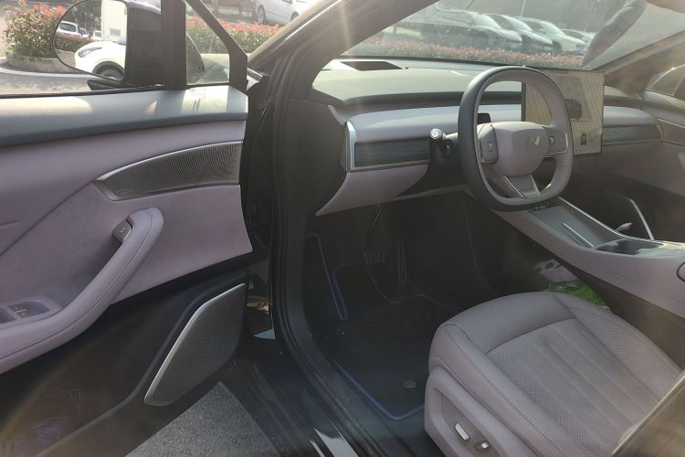 乐道L60 2024款 60kWh 后驱版中控内饰20