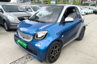 smart fortwo 2018款 0.9T 66千瓦硬顶先锋版 国V