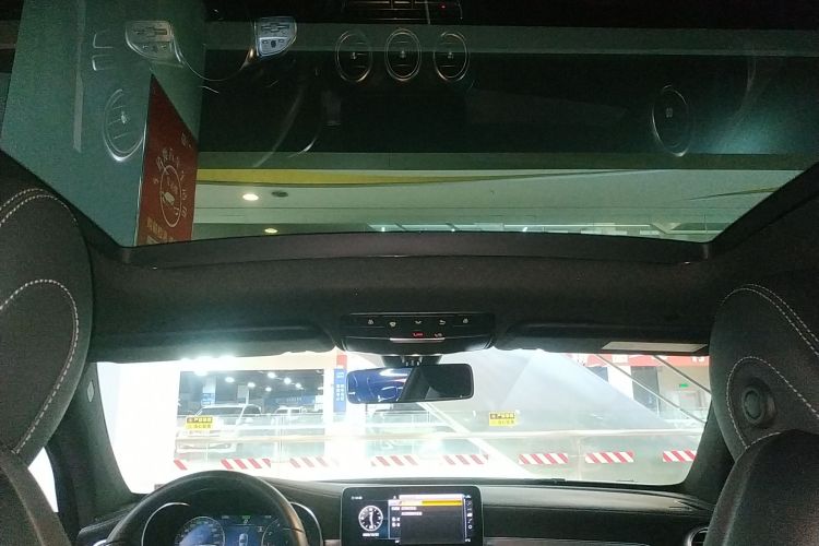 奔驰C级(进口) 2020款 C 260 轿跑车中控内饰22