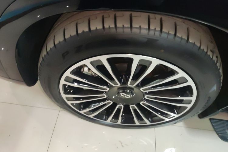 鸿蒙智行 问界M7 2024款 1.5T 智驾四驱Pro版 6座车身外观6007