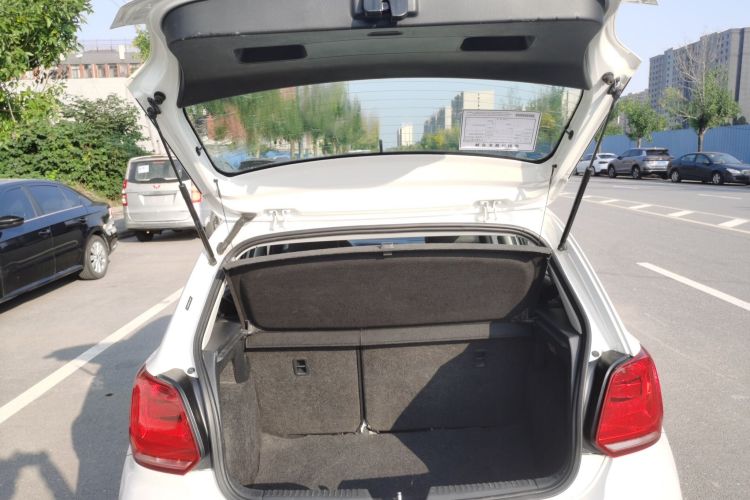 大众 Polo 2016款 1.6L 自动舒适型局部细节23