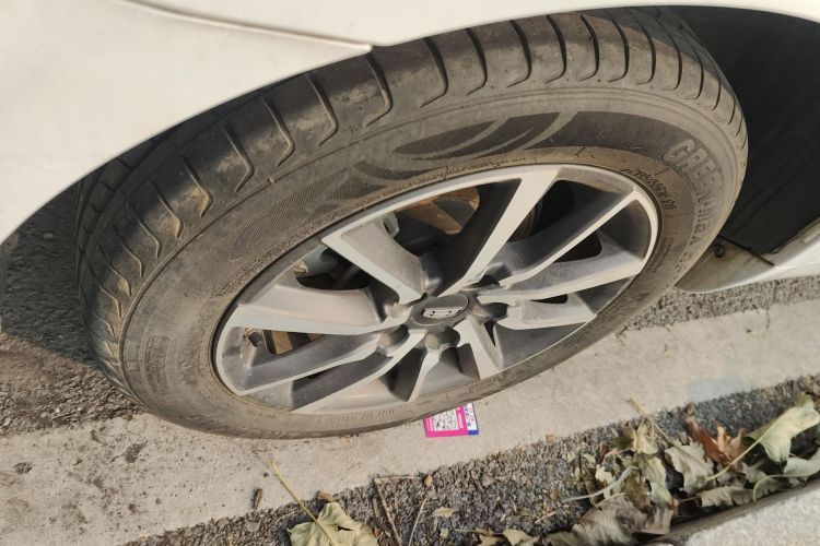 吉利汽车 帝豪 2019款 领军版 1.5L CVT向上互联型 国V车身外观6008