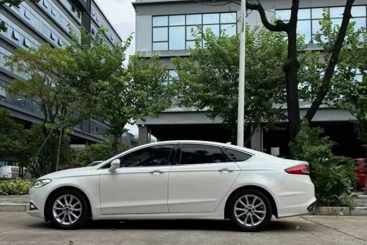 福特 蒙迪欧 2017款 EcoBoost 180 时尚型车身外观6003