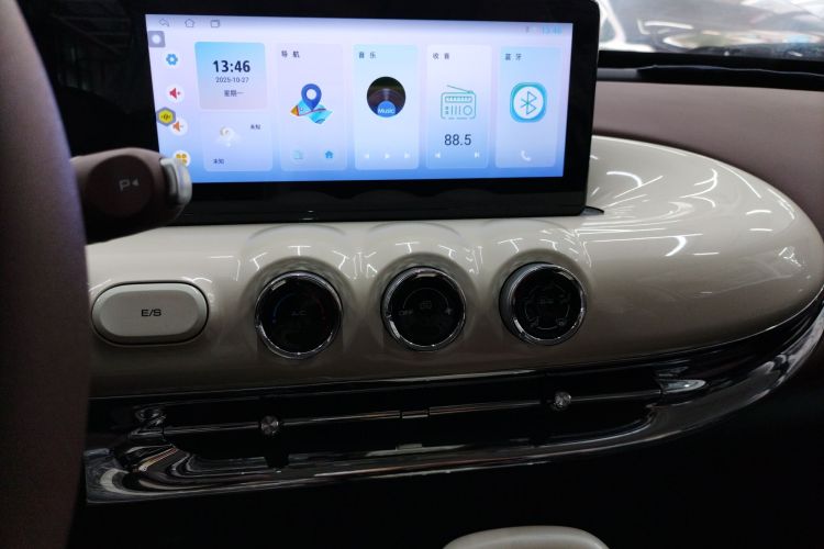 五菱汽车 五菱缤果 2025款 333km 悦享款中控内饰16