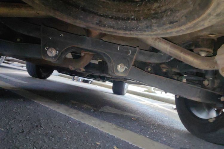 捷途X90 PLUS 2021款 1.6TD DCT别墅 5座局部细节9009