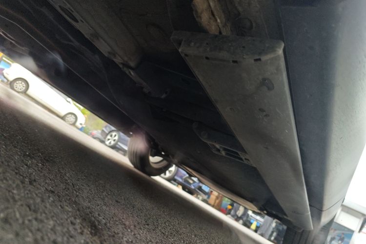 本田CR-V 2023款 240TURBO 两驱臻享版 7座局部细节9004