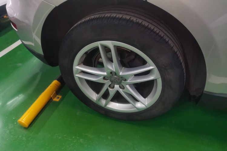 奥迪Q5 2016款 40 TFSI 舒适型车身外观6008