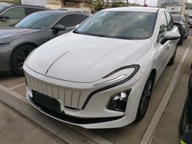 红旗E-QM5 2022款 431km 充电乐享版