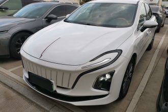 红旗E-QM5 2022款 431km 充电乐享版