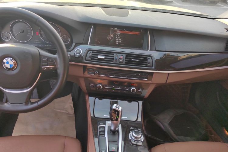 宝马5系 2017款 525Li 领先型局部细节16