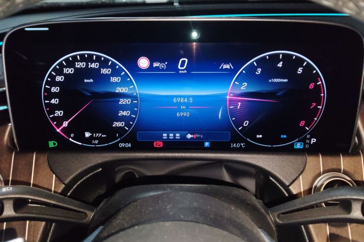 奔驰E级 2025款 E 300 L 时尚型中控内饰14
