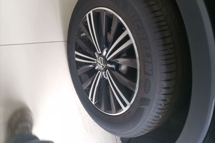 大众 途观L 2021款 330TSI 自动两驱智享版车身外观6008