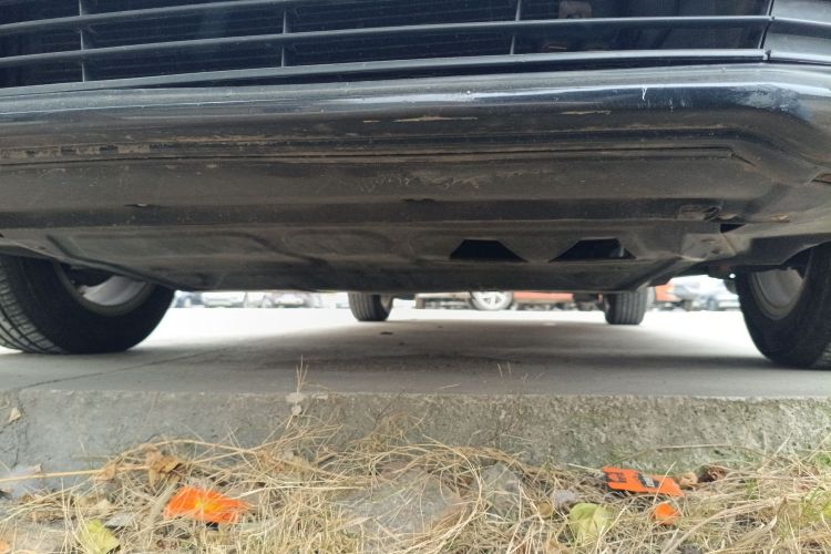 大众 朗逸 2013款 1.6L 手动风尚版局部细节9008