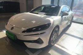 腾势Z9GT 2024款 1100四驱Ultra版