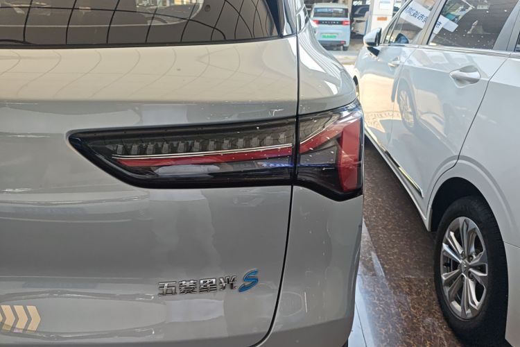 五菱汽车 五菱星光S 2024款 130km 旗舰型车身外观6006