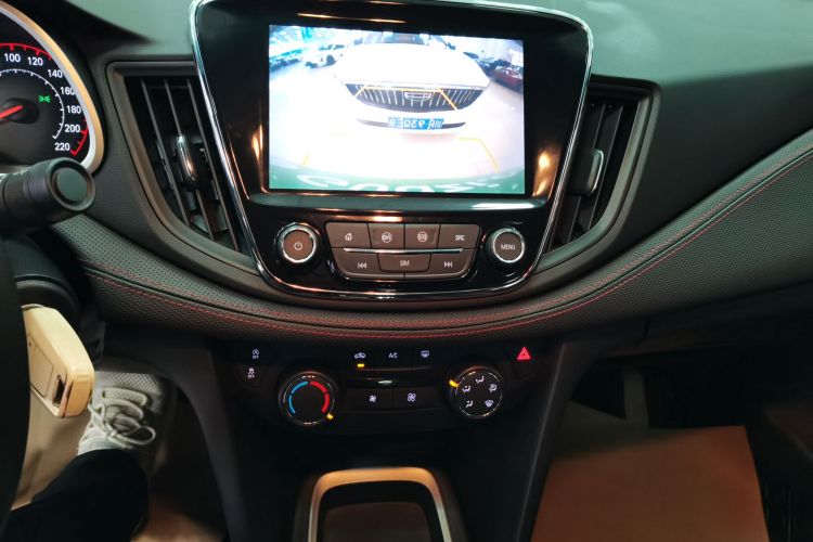 雪佛兰 科鲁泽 2020款 轻混 RS 330T 自动畅快版中控内饰16