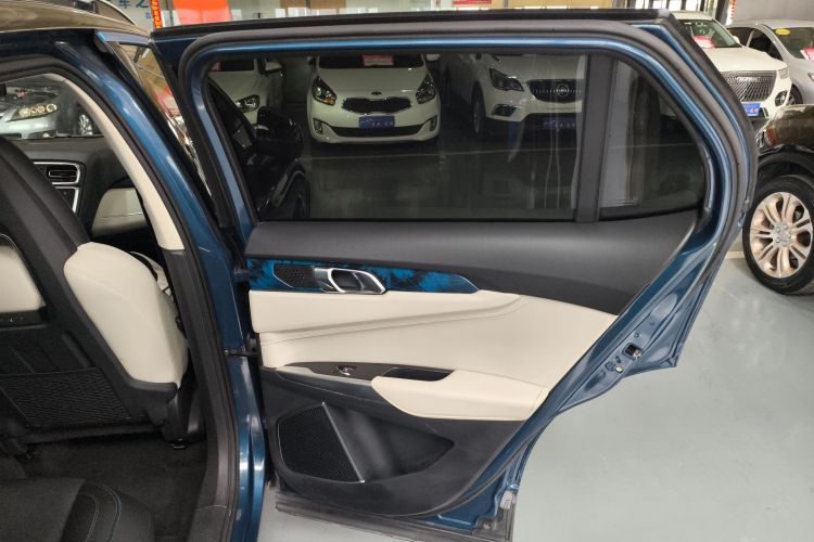 领克01 2019款 2.0T 两驱耀Pro版 国VI中控内饰45