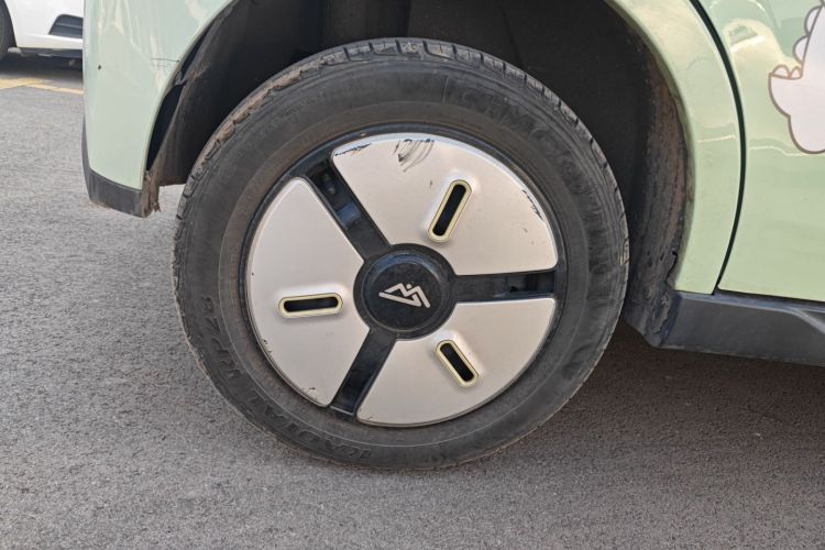 凌宝汽车 凌宝BOX 2022款 卓文君版车身外观6008