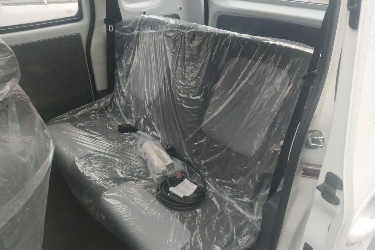 五菱汽车 五菱之光新能源 2025款 305km 进取型中控内饰21