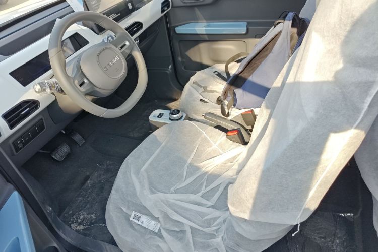 吉利银河 2024款 熊猫mini 200km 耐力熊中控内饰19