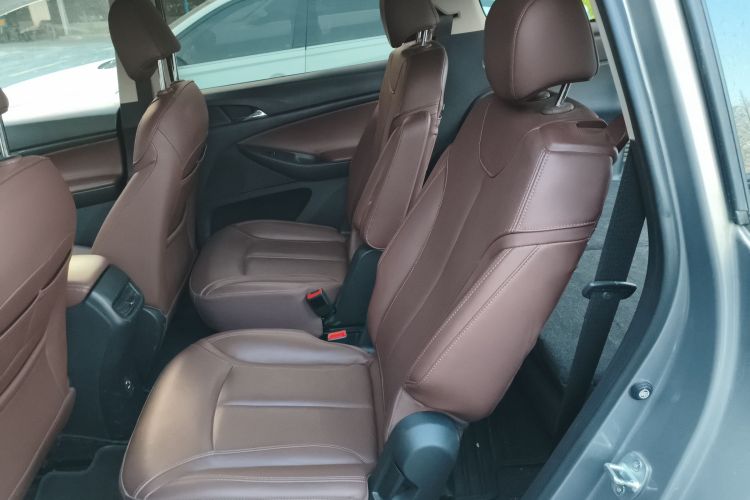 别克GL6 2019款 18T 6座互联尊贵型 国VI中控内饰21