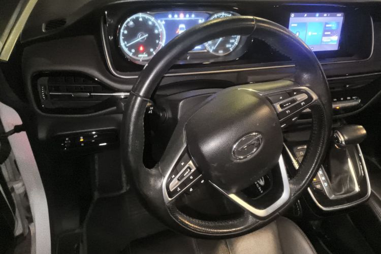 广汽传祺 传祺M6 2019款 270T DCT尊享版（七座）国VI中控内饰13