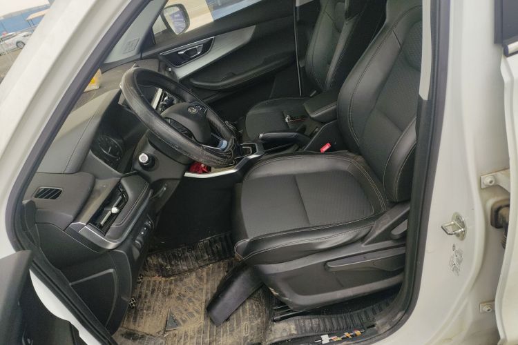 奇瑞 瑞虎5x 2020款 1.5L 手动时尚版中控内饰19