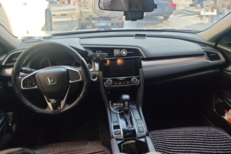 本田 思域 2016款 220TURBO CVT豪华版中控内饰12