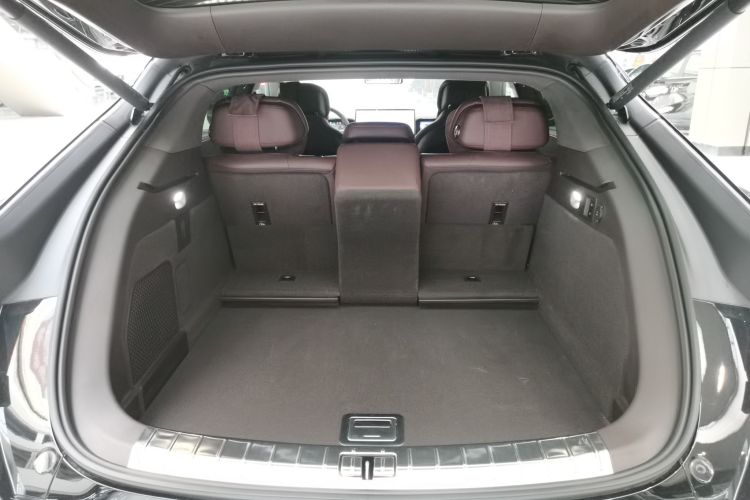 腾势Z9GT 2024款 1100四驱Ultra版局部细节23