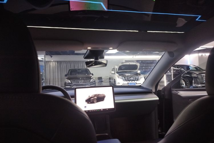 特斯拉 Model Y 2023款 后轮驱动版中控内饰22