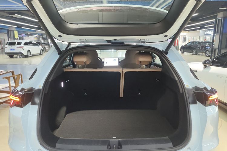 ARCFOX极狐 极狐 阿尔法T5(ARCFOX αT5) 2024款 520 MAX机舱底盘23