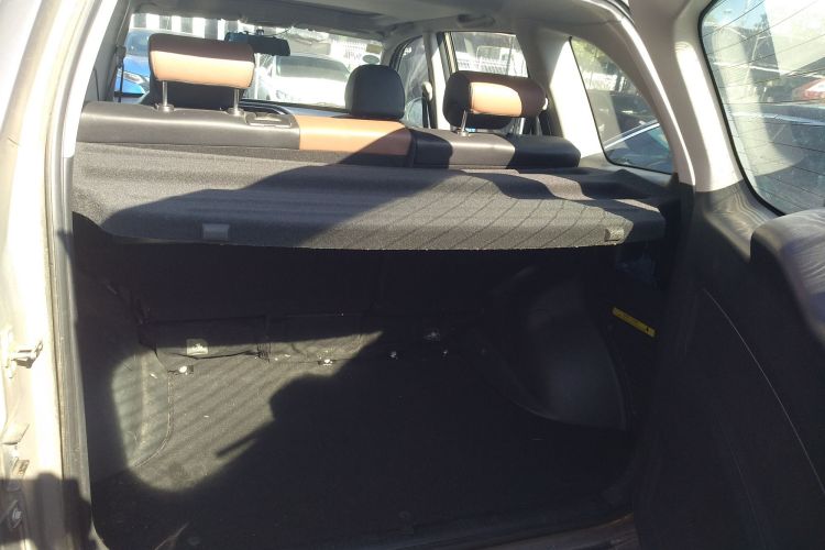 奇瑞 瑞虎3 2018款 1.6L CVT百万全球版机舱底盘23