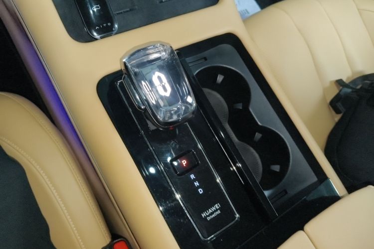 鸿蒙智行 问界M7 2022款 1.5T 后驱舒适版局部细节18