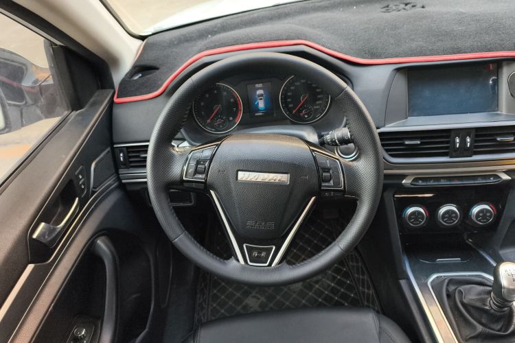 哈弗H6 2019款 运动版 1.5T 手动两驱精英型 国VI中控内饰13