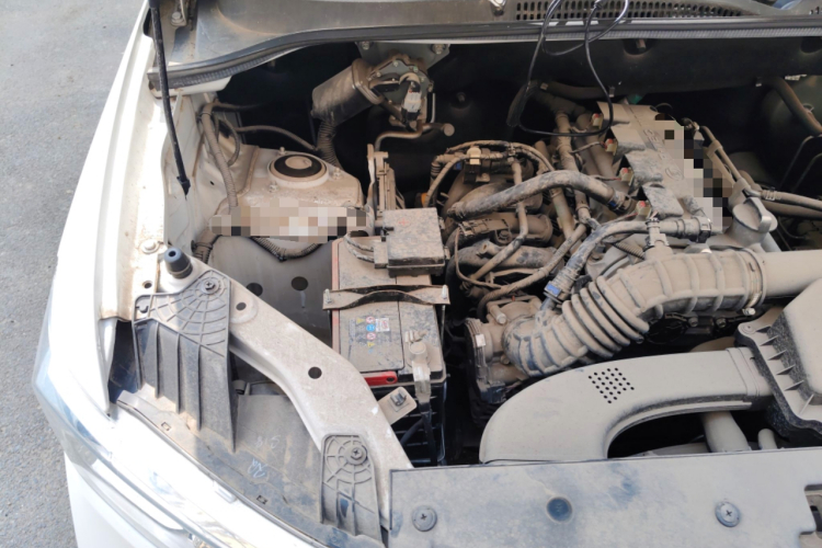 五菱汽车 五菱宏光 2021款 1.5L改款 S标准型 电动助力LAR局部细节9006