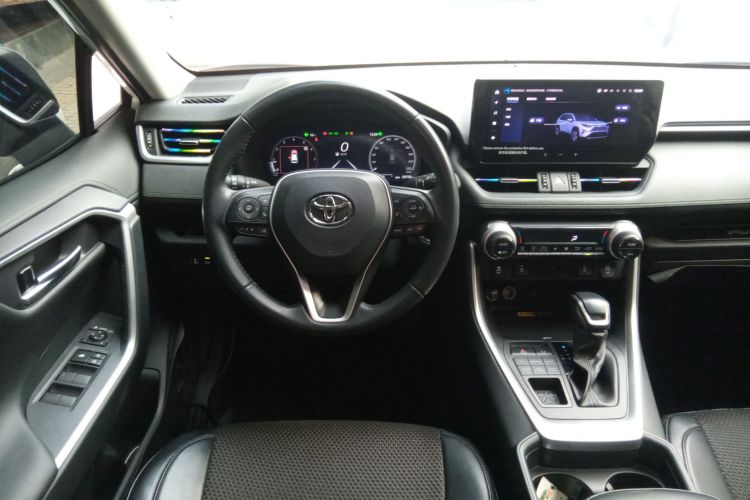 丰田 RAV4荣放 2023款 2.0L CVT四驱探险Plus版局部细节13