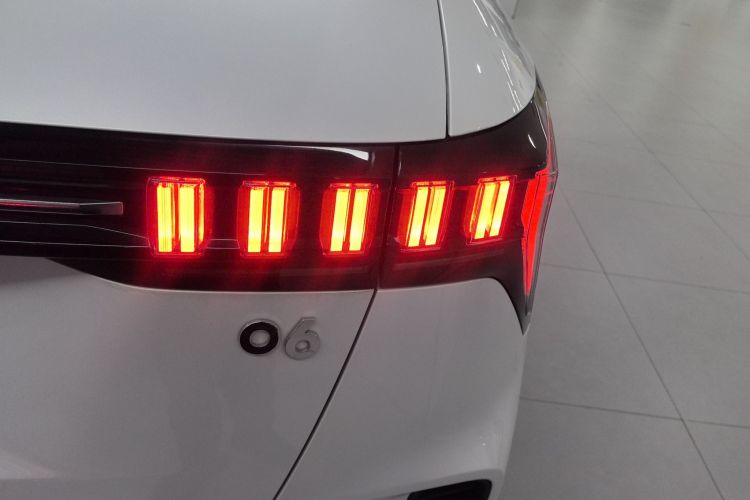 领克06 2023款 Remix 1.5T 劲Pro车身外观6006