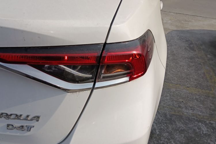 丰田 卡罗拉 2021款 1.2T S-CVT精英PLUS版车身外观6006