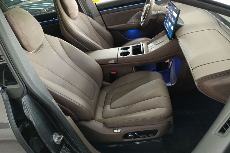 鸿蒙智行 智界R7 2025款 增程 251km Max局部细节41