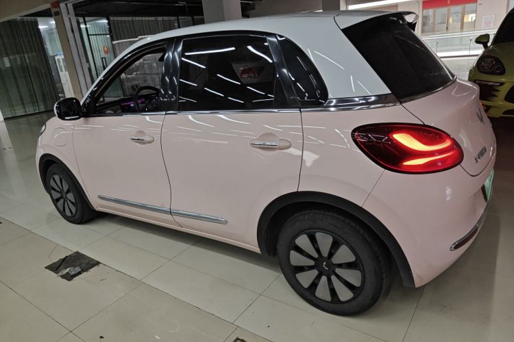 五菱汽车 五菱缤果 2023款 410km 灵犀尊享款车身外观4