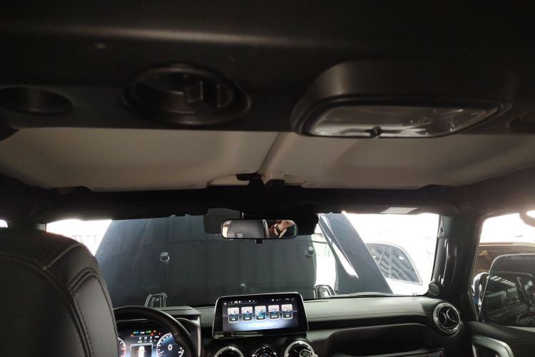 北京BJ40 2019款 PLUS 2.3T 自动四驱尊享版 国VI中控内饰22