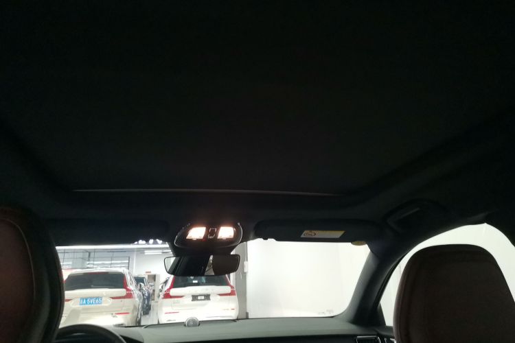 沃尔沃S90新能源 2025款 插电式混动 四驱长续航智雅豪华版局部细节22